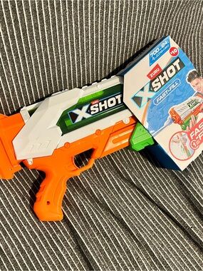Orange and White Fast-Fill Water Blaster